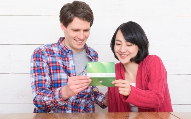 外国人と結婚するとお金持ちになれますか？